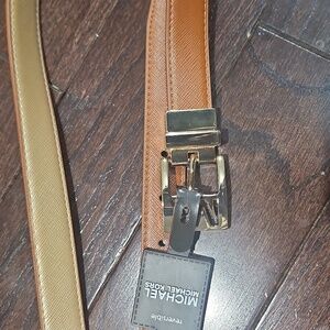 Michael Kors Lug Gold Twist Reversible Belt